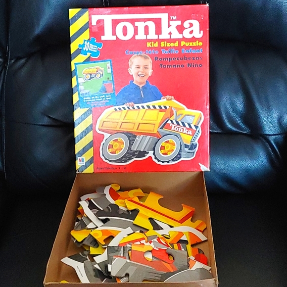 🌺RARE🌺Hasbro Tonka Kid Sized Puzzle - Picture 5 of 7
